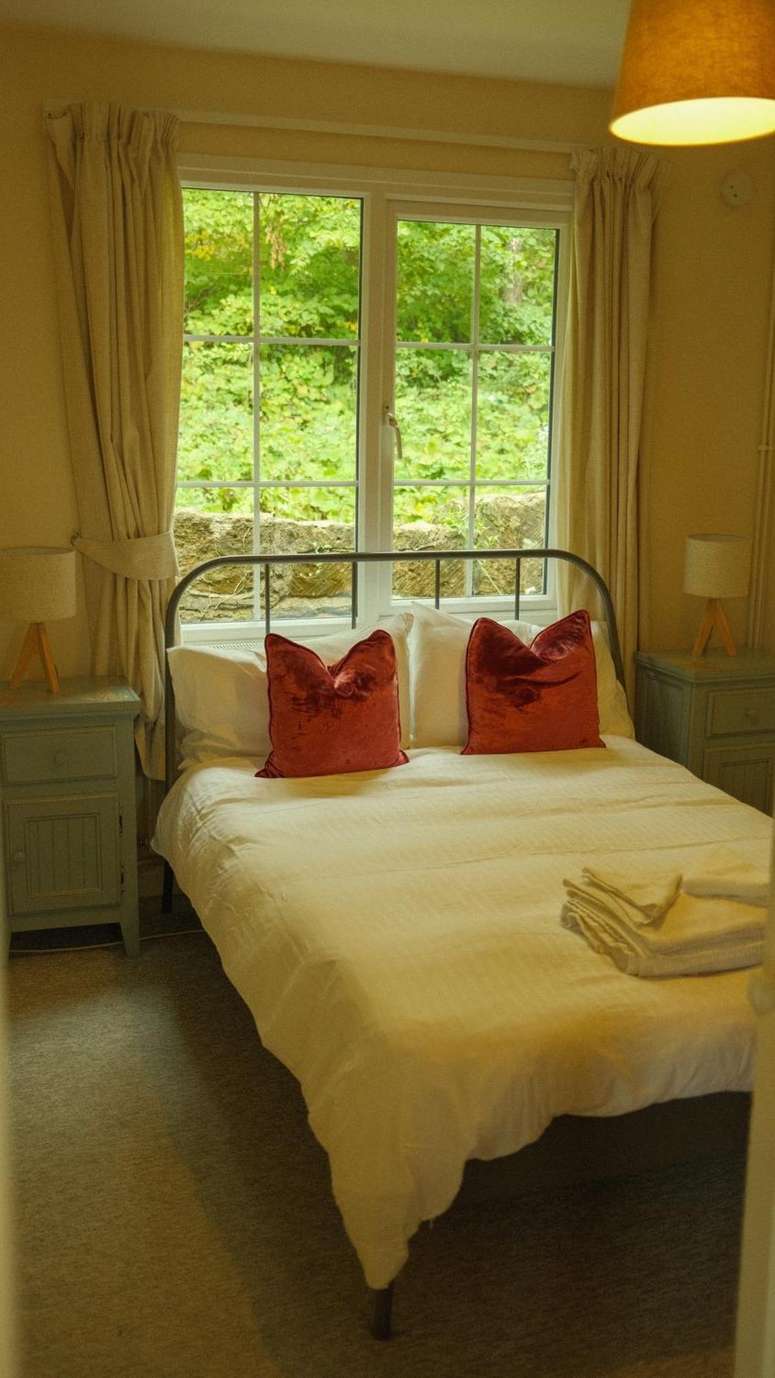 Spacious Home In Bath, Nature And City! Ngoại thất bức ảnh